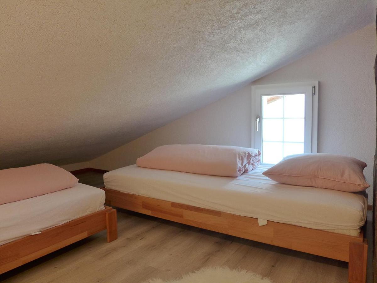 Apartment Chalet Vamika By Interhome Niederried bei Interlaken ภายนอก รูปภาพ